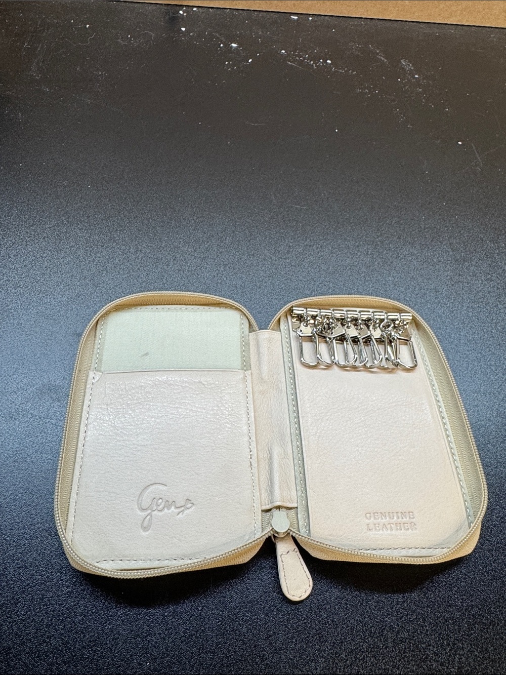 Gems Genuine Leather Cream Zip Key Holder